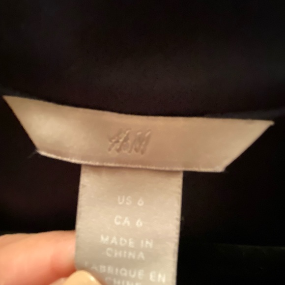 Blue silky blouse - Picture 2 of 3